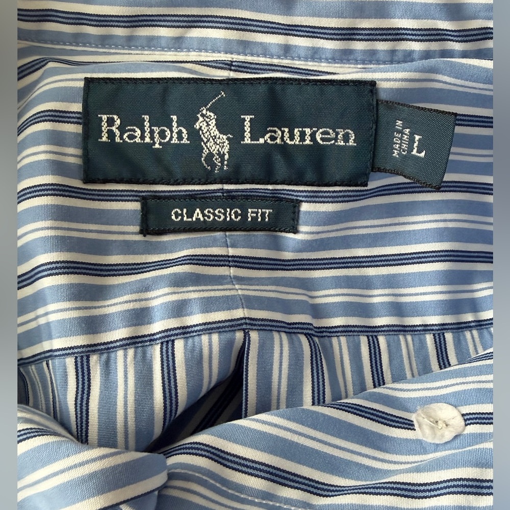 Classic Ralph Lauren Button Up Size Large - Picture 3 of 3